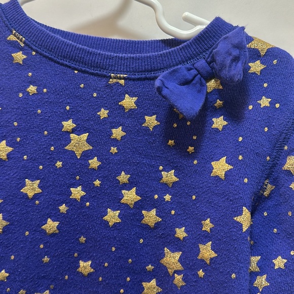 Oshkosh purple with gold stars ✨ sweatshirt, has pockets, size 4 - Picture 3 of 5